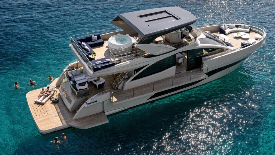 Intermarine 25M — foto 7 de 18