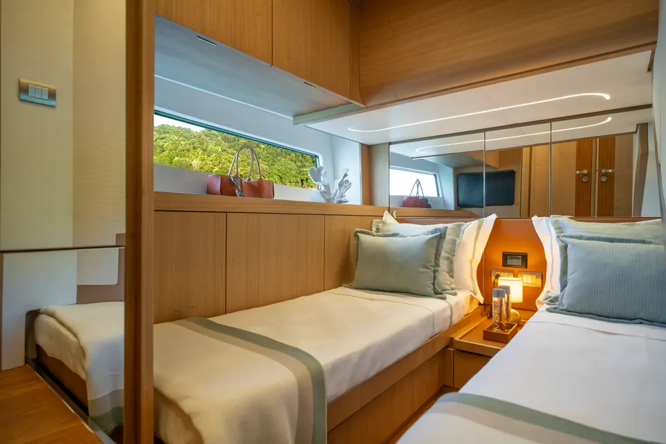 Intermarine 60 — foto 18 de 31