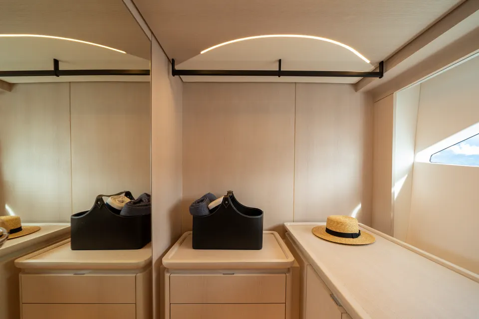 Intermarine 640HDF — foto 9 de 38