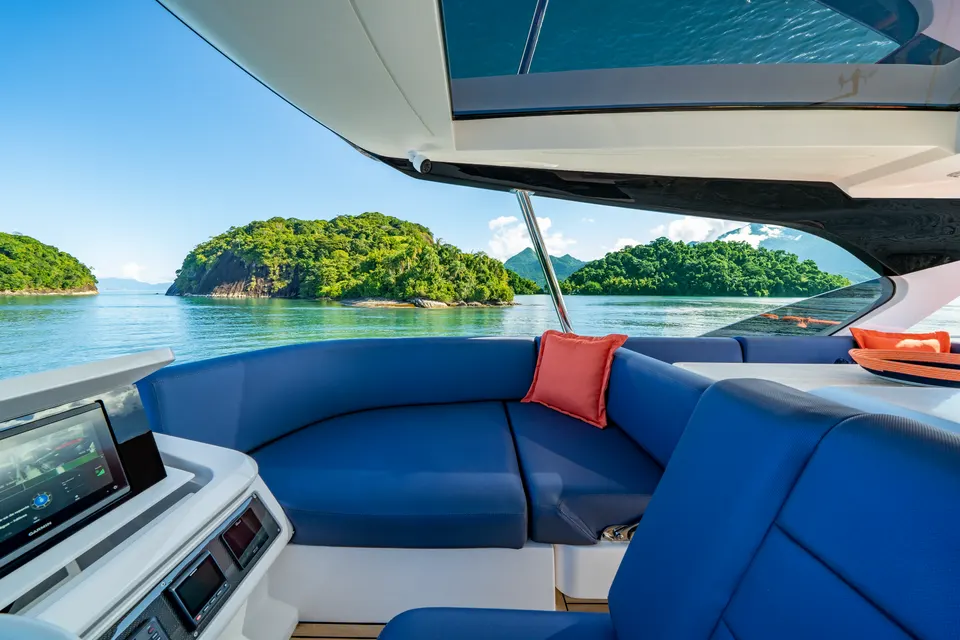 Intermarine 640HDF — foto 23 de 38