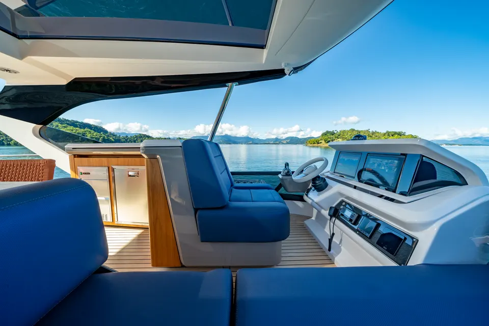 Intermarine 640HDF — foto 25 de 38