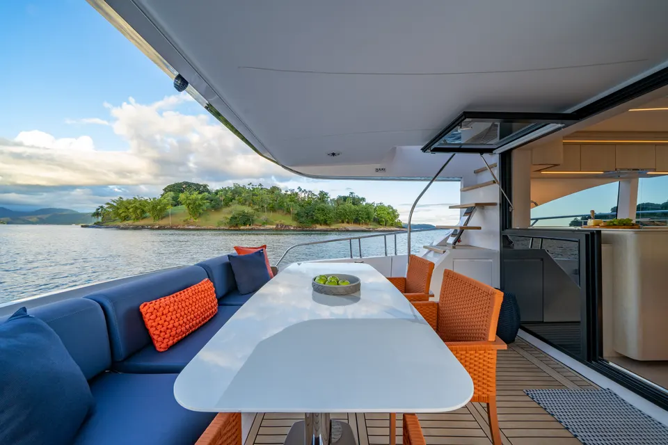 Intermarine 640HDF — foto 30 de 38