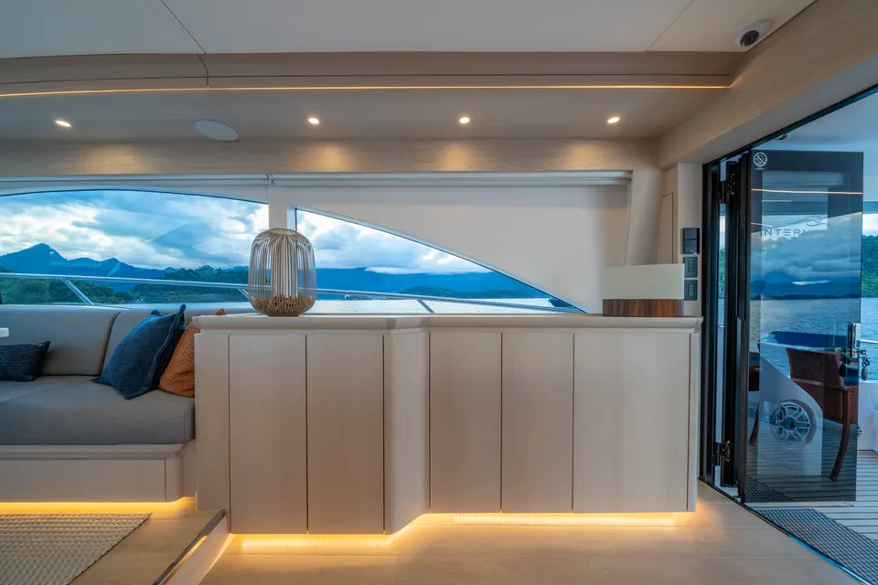Intermarine 640HDF — foto 33 de 38