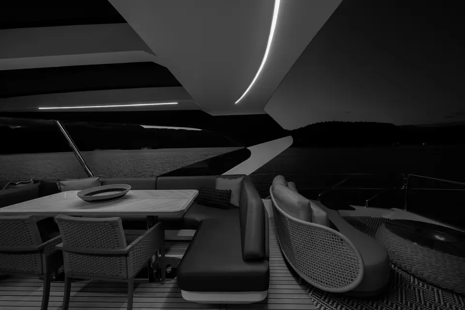 Intermarine 640HDF — foto 38 de 38